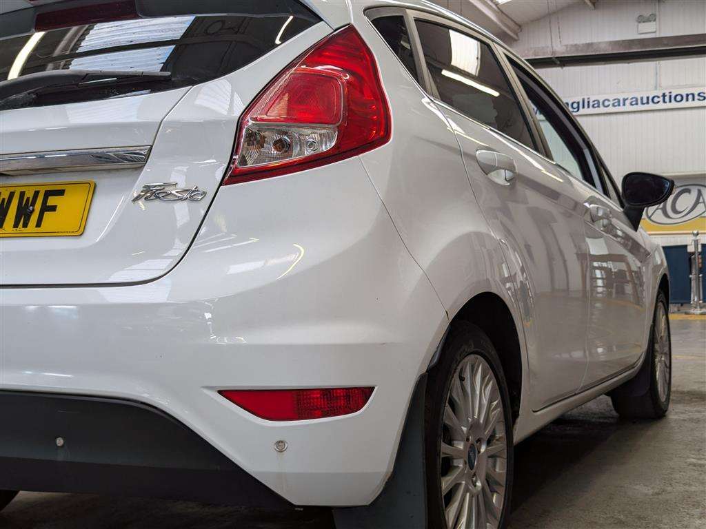 <p>2013 FORD FIESTA TITANIUM</p>