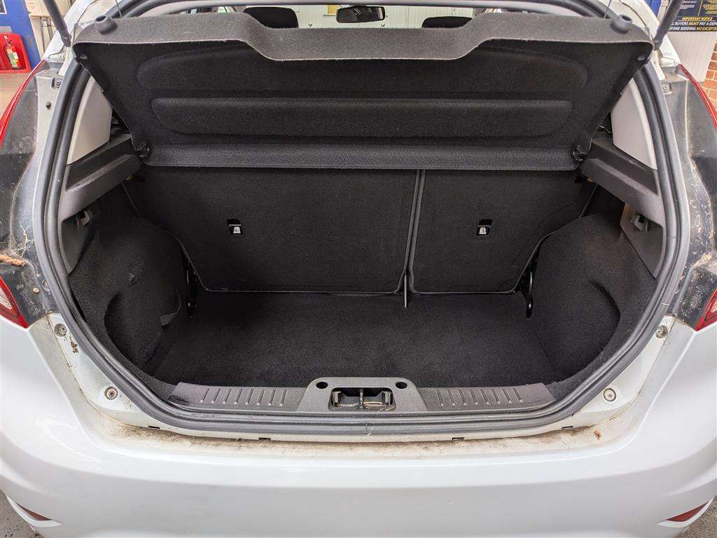 <p>2013 FORD FIESTA TITANIUM</p>