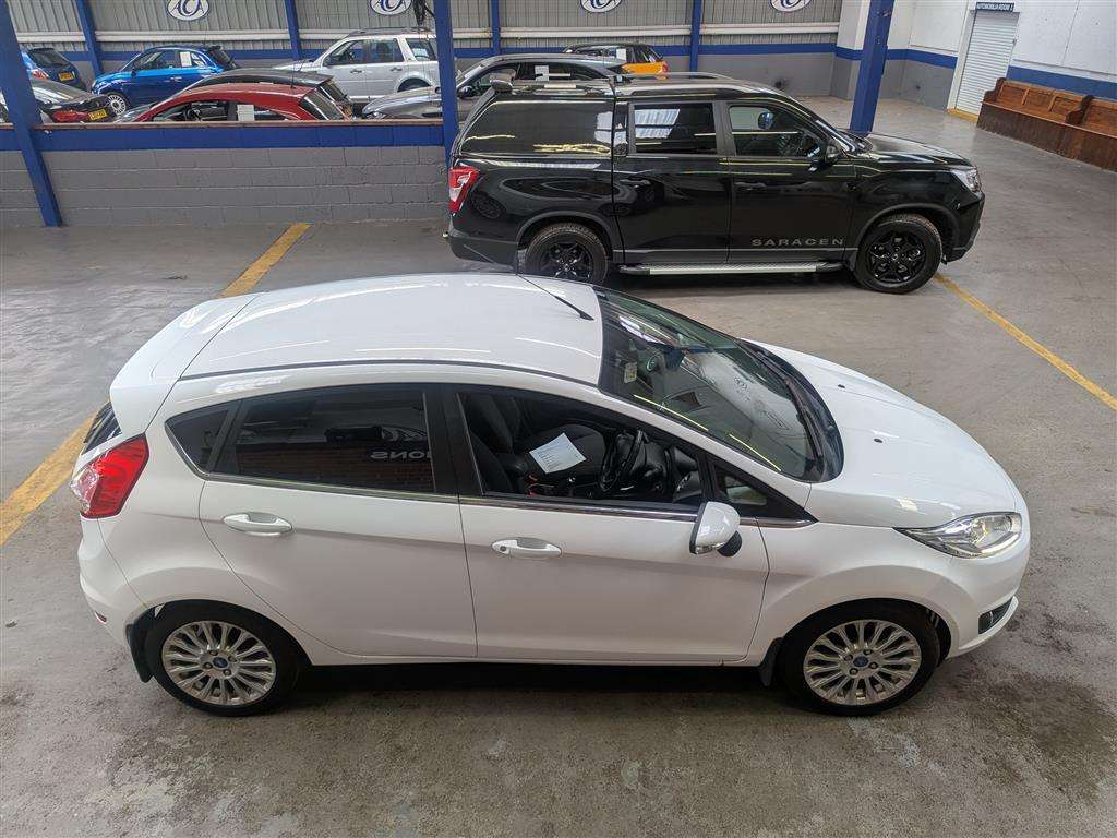 <p>2013 FORD FIESTA TITANIUM</p>