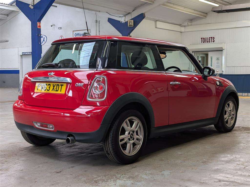 <p>2013 MINI ONE</p>