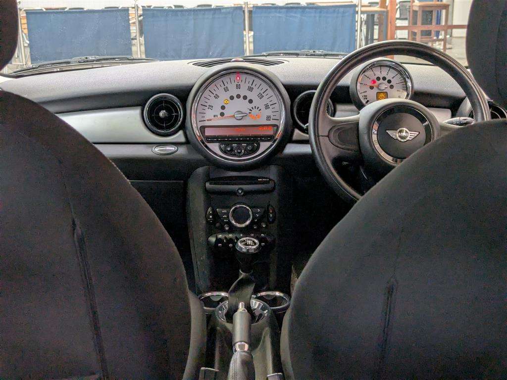 <p>2013 MINI ONE</p>