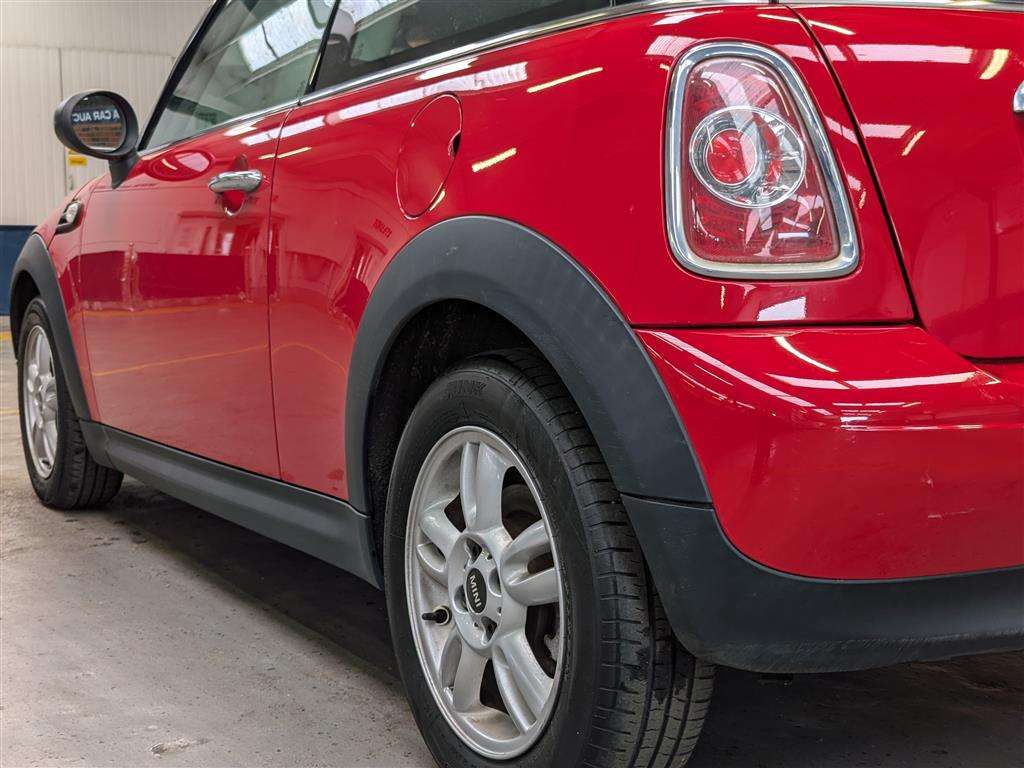 <p>2013 MINI ONE</p>