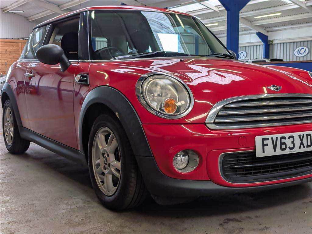 <p>2013 MINI ONE</p>