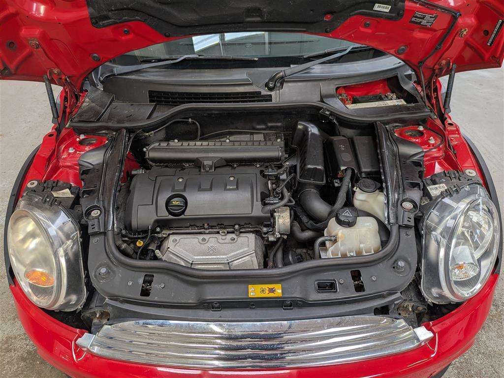 <p>2013 MINI ONE</p>