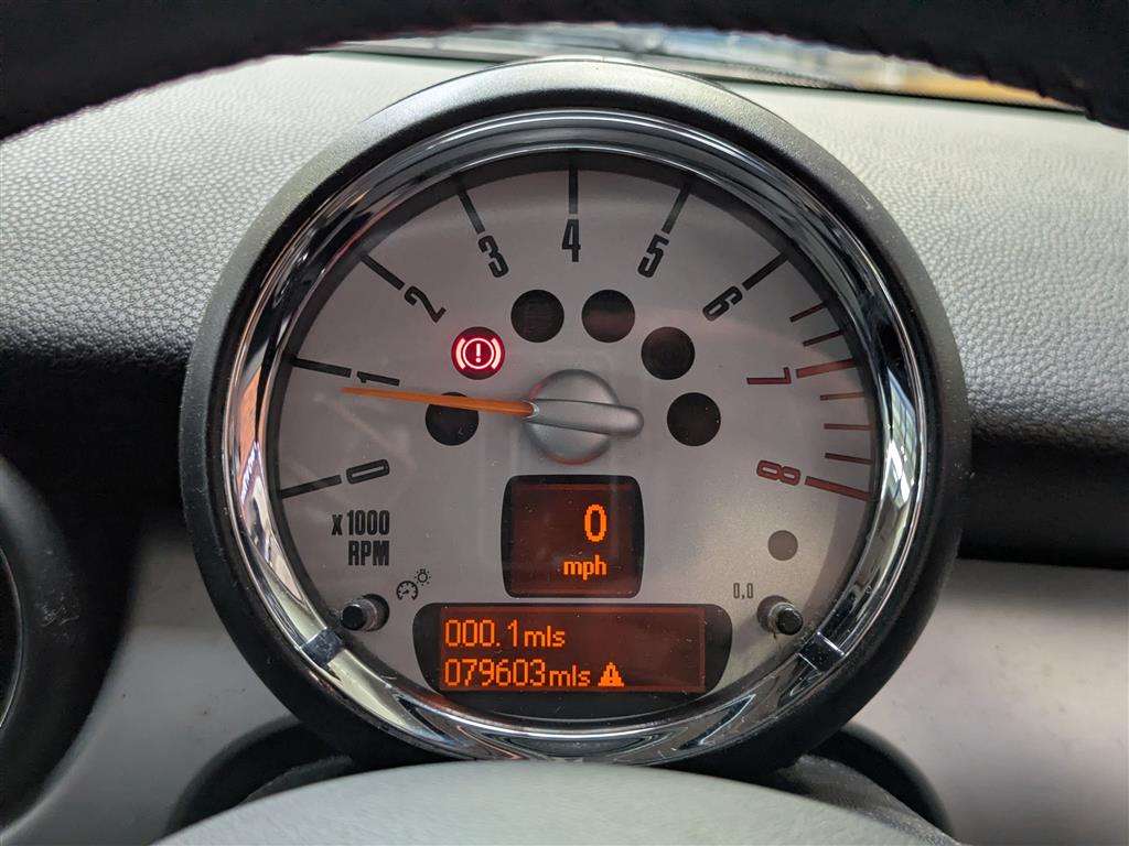 <p>2013 MINI ONE</p>