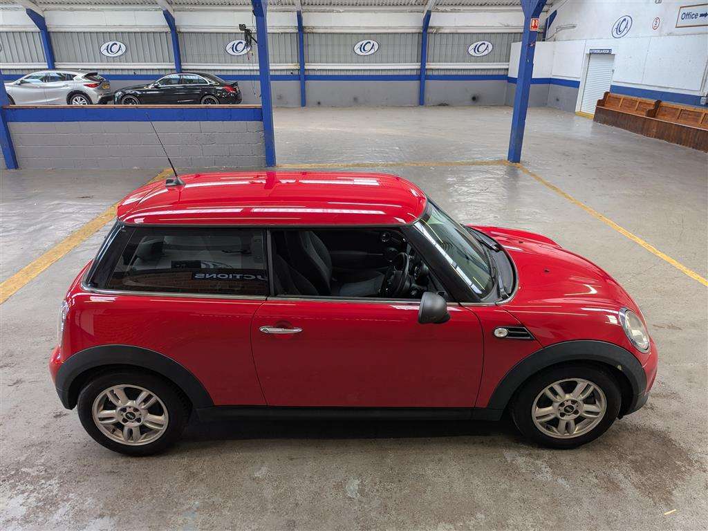 <p>2013 MINI ONE</p>