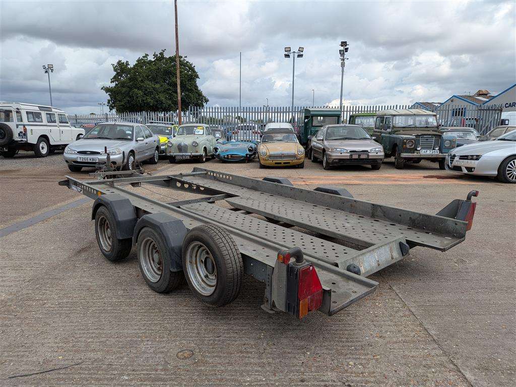 <p>IFOR WILLIAMS TRAILER&nbsp;</p>