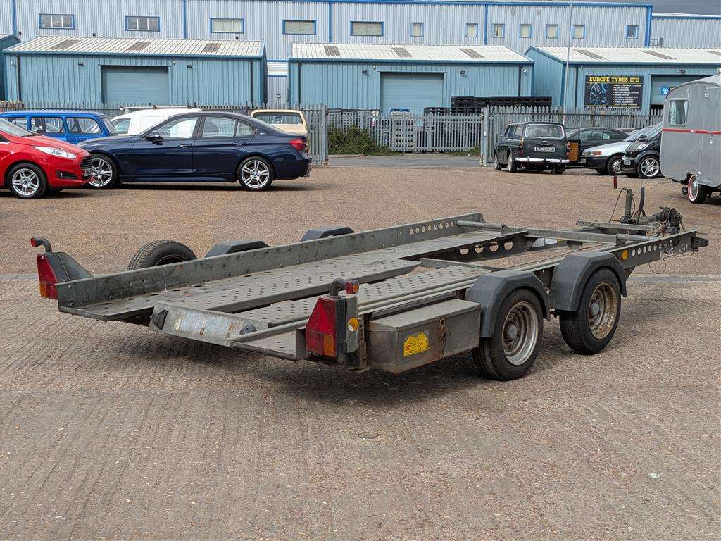 <p>IFOR WILLIAMS TRAILER&nbsp;</p>