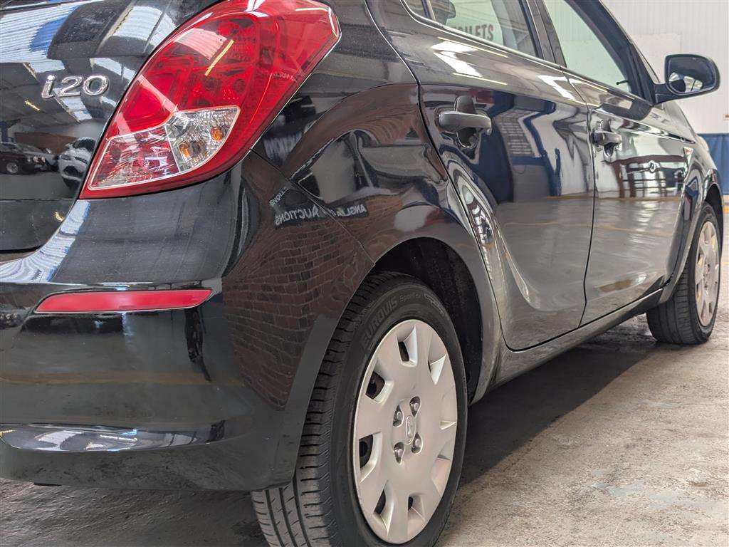 <p>2013 HYUNDAI I20 CLASSIC</p>