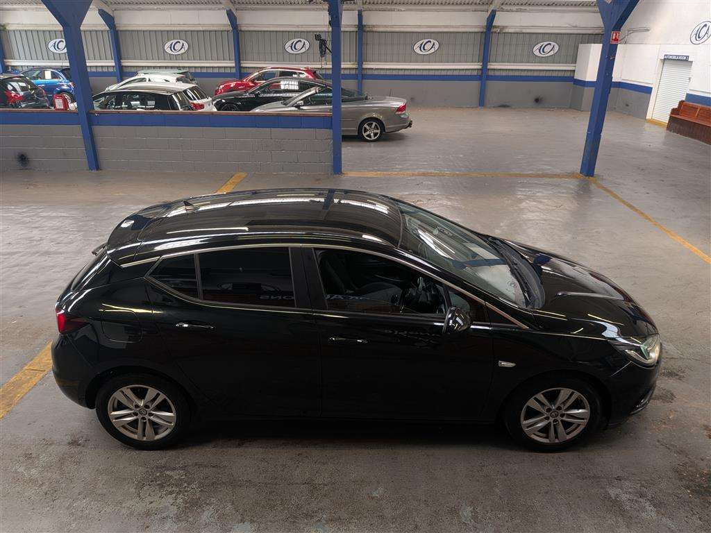 <p>2017 VAUXHALL ASTRA TECH LINE CDTI EFLE</p>