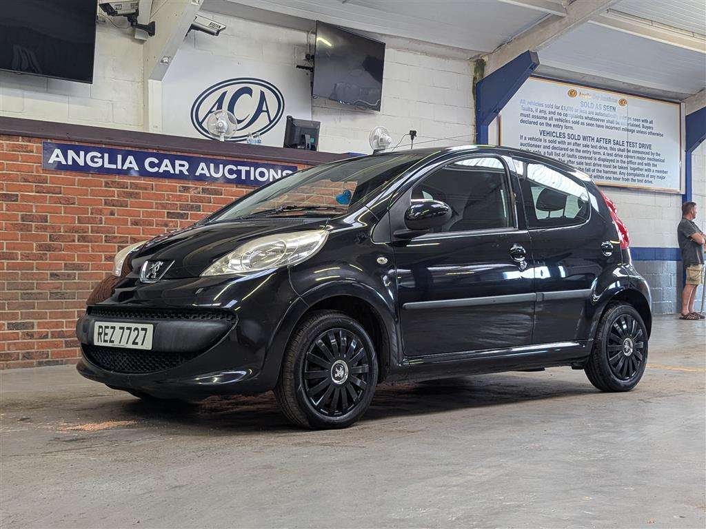 <p>2008 PEUGEOT 107 URBAN</p>
