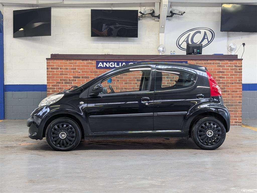 <p>2008 PEUGEOT 107 URBAN</p>