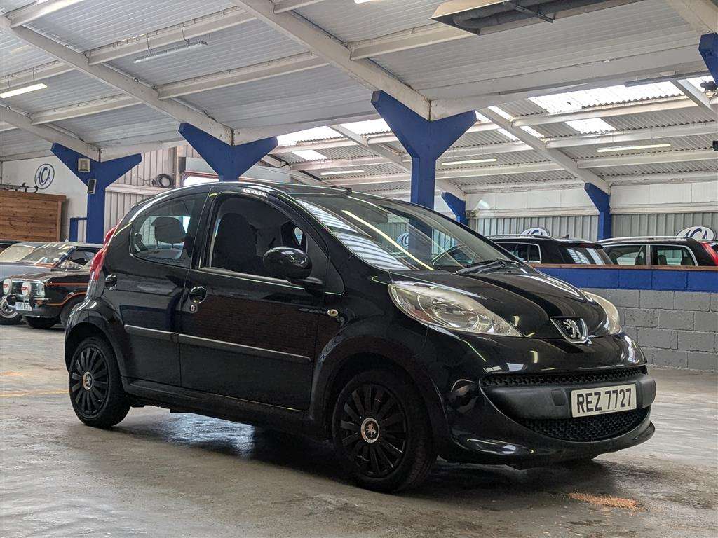 <p>2008 PEUGEOT 107 URBAN</p>