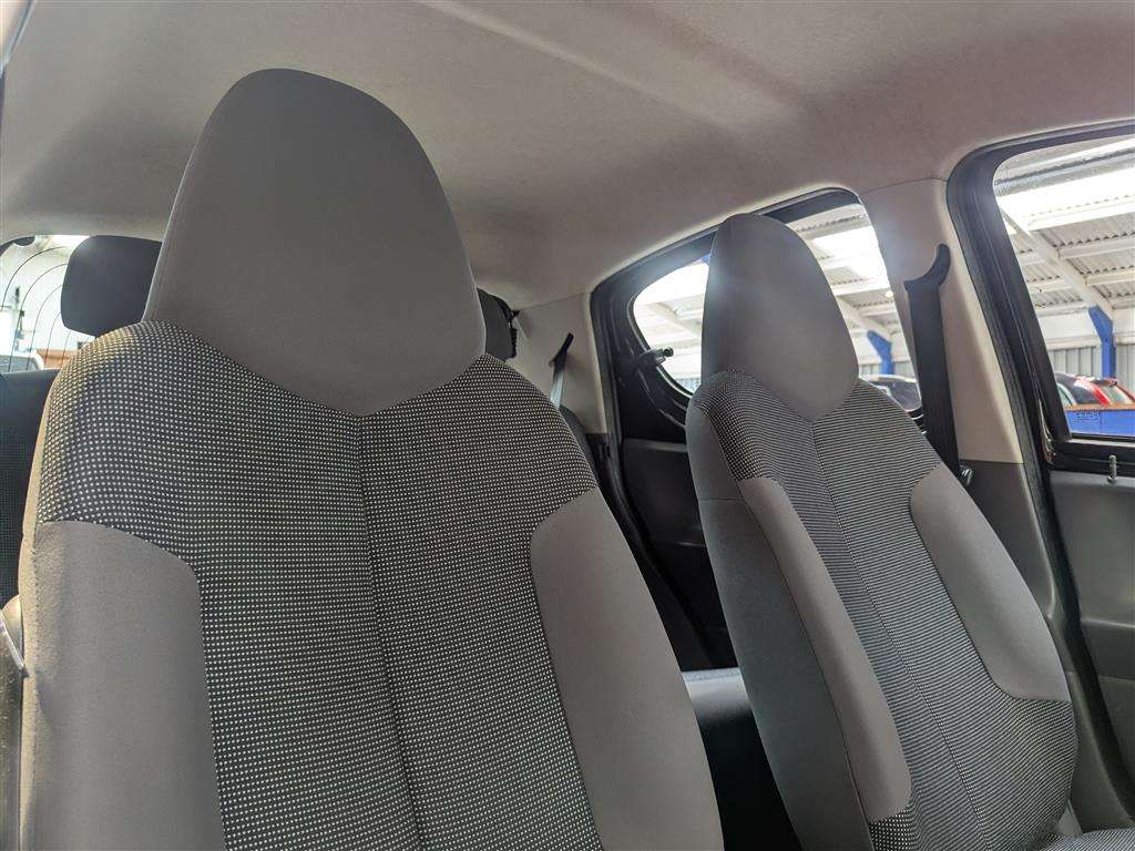 <p>2008 PEUGEOT 107 URBAN</p>