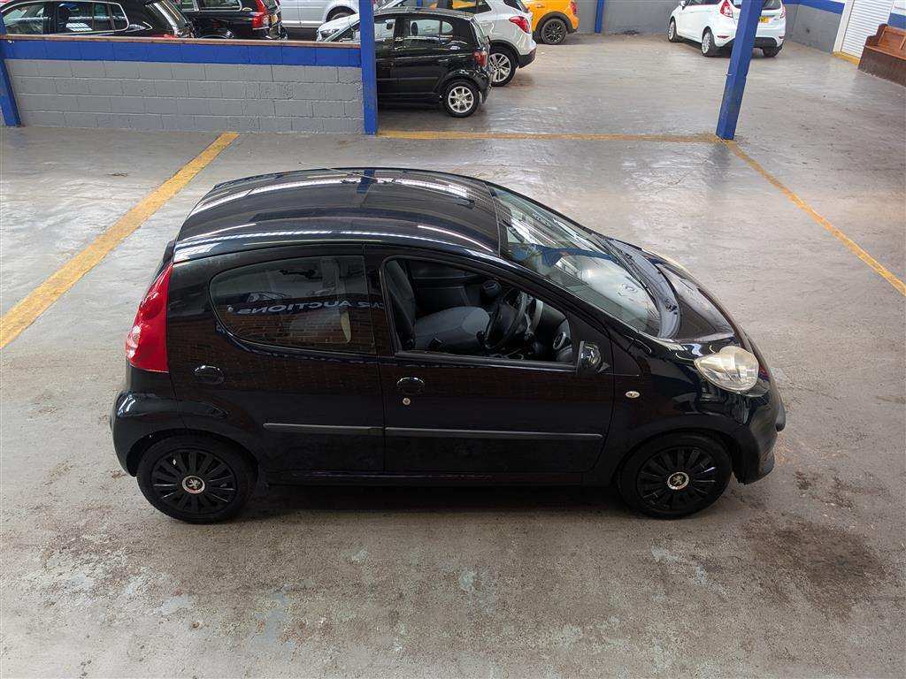 <p>2008 PEUGEOT 107 URBAN</p>