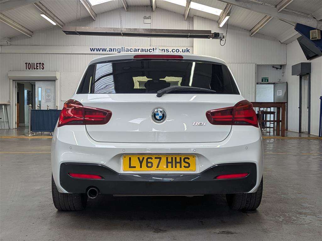<p>2018 BMW 118I M SPORT SHADOW EDITI</p>