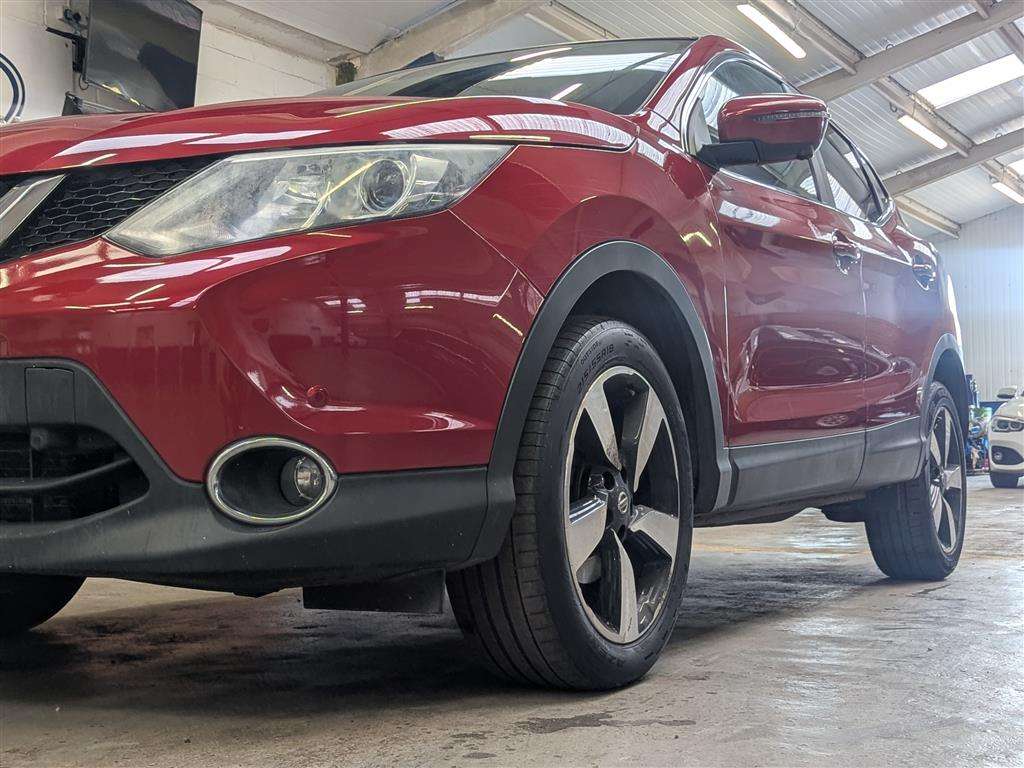 <p>2015 NISSAN QASHQAI N-TEC DIG-T CVT</p>
