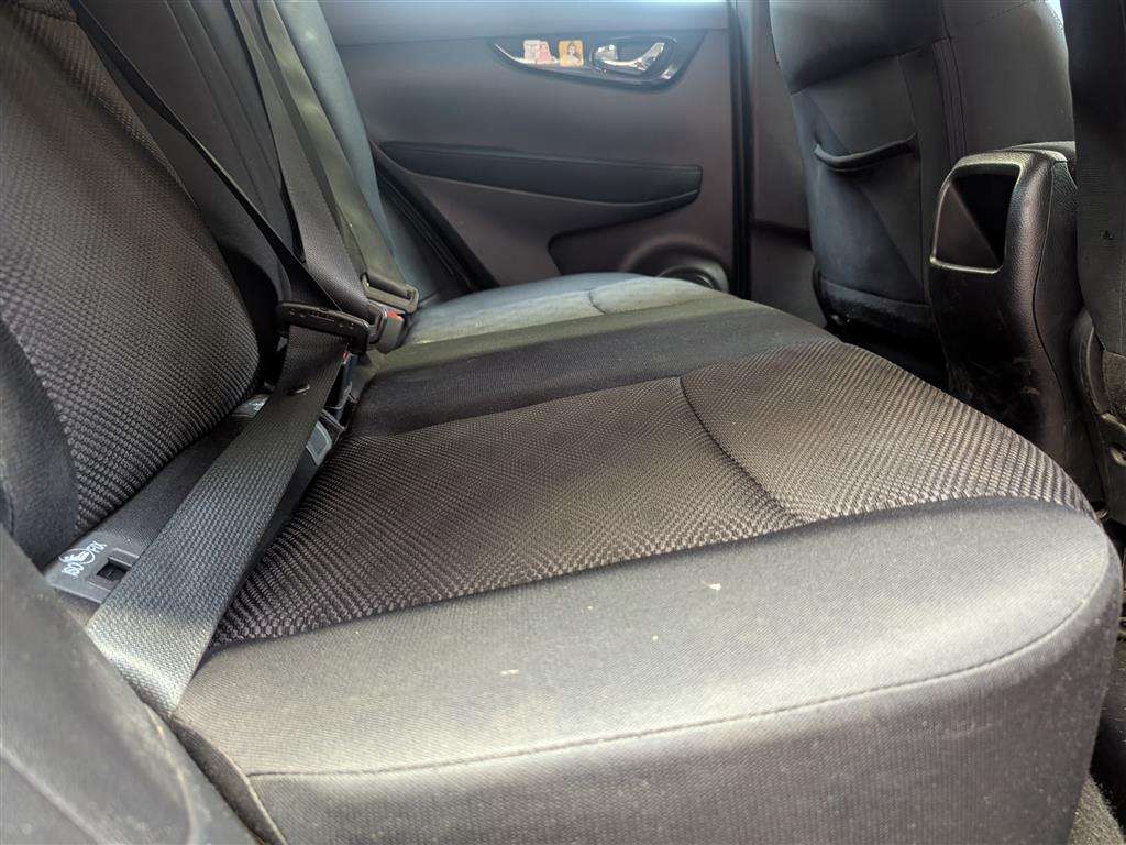 <p>2015 NISSAN QASHQAI N-TEC DIG-T CVT</p>