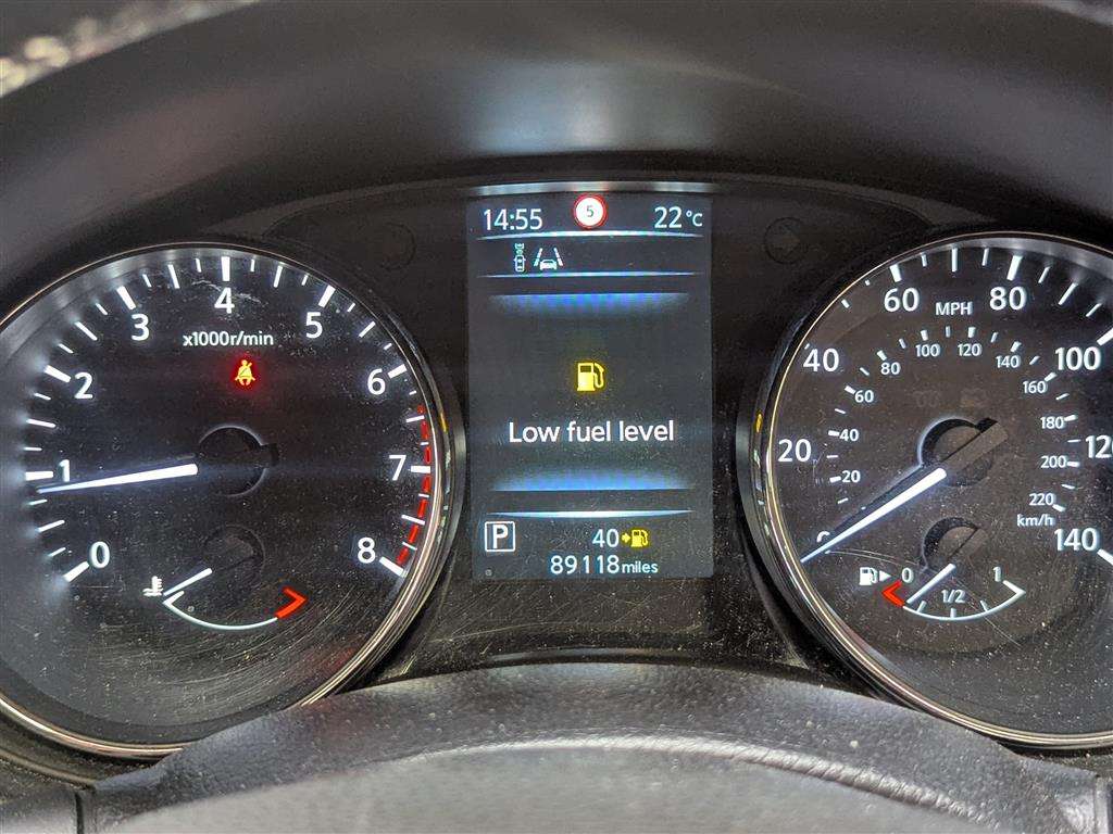 <p>2015 NISSAN QASHQAI N-TEC DIG-T CVT</p>