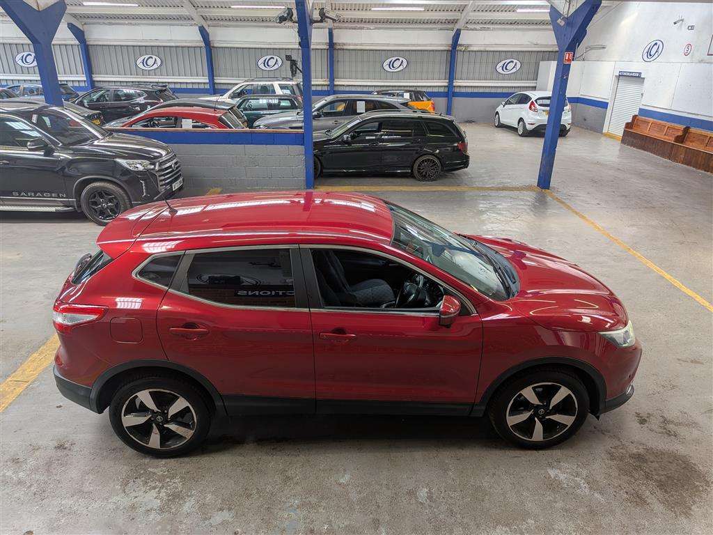 <p>2015 NISSAN QASHQAI N-TEC DIG-T CVT</p>