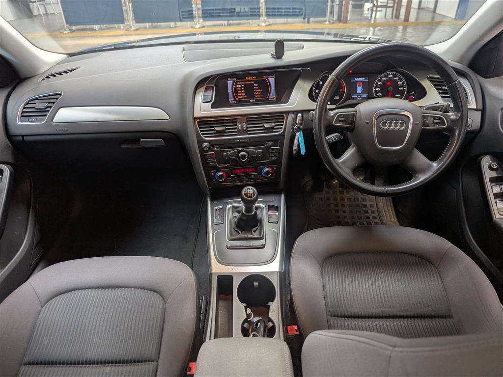 <p>2009 AUDI A4 AVANT SE TDI</p>
