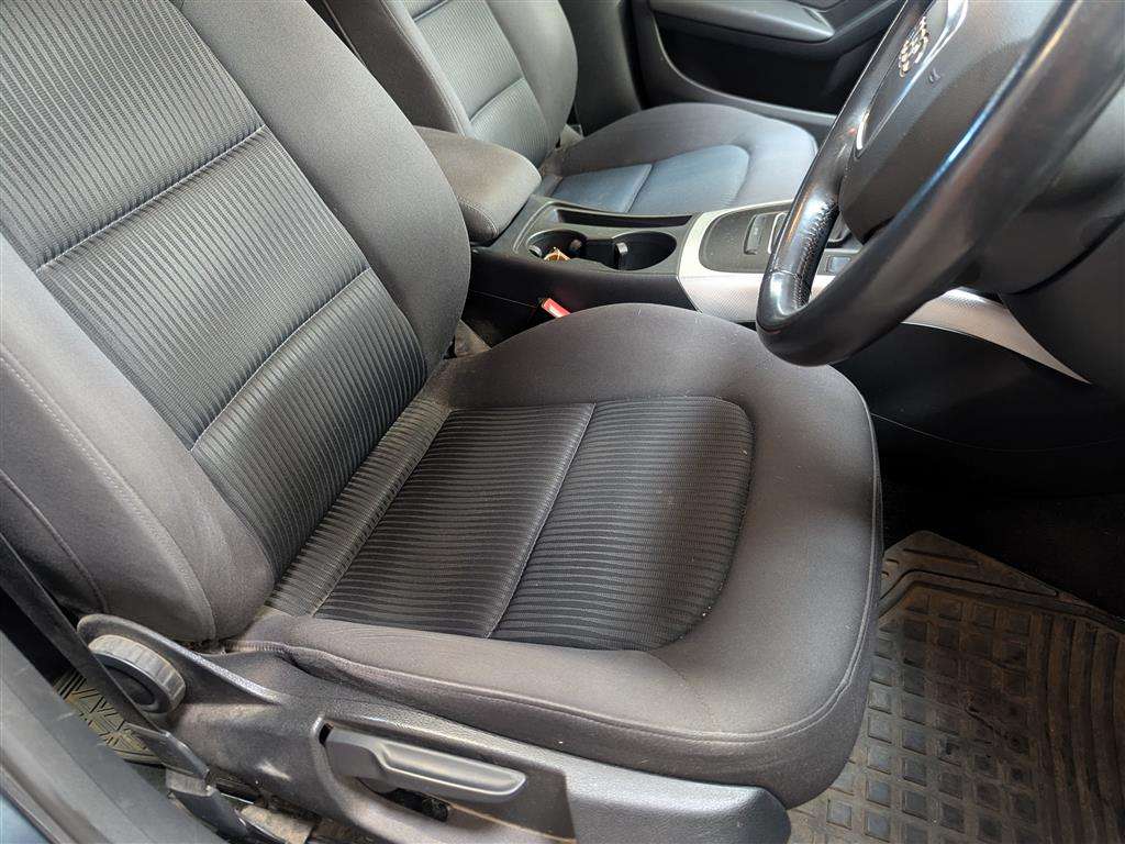 <p>2009 AUDI A4 AVANT SE TDI</p>
