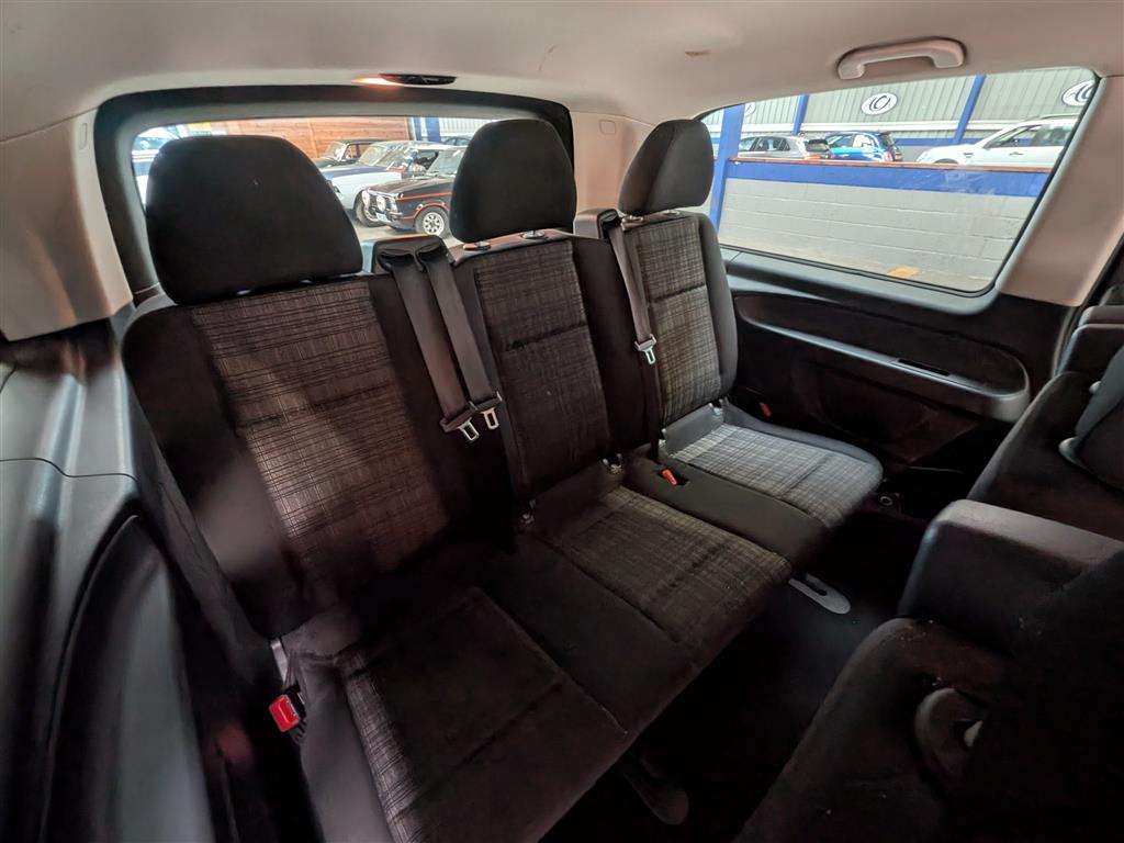 <p>2016 MERCEDES-BENZ VITO 119 BLUETEC TOURER P</p>