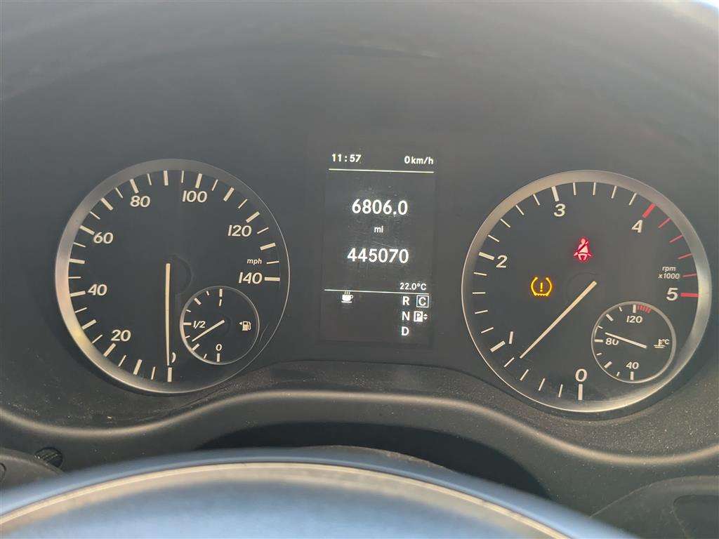 <p>2016 MERCEDES-BENZ VITO 119 BLUETEC TOURER P</p>