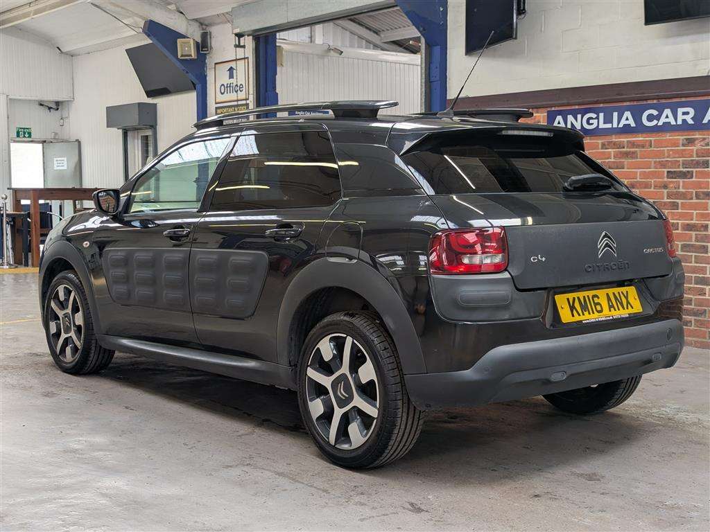 <p>2016 CITROEN C4 CACTUS PURETECH FLAIR</p>