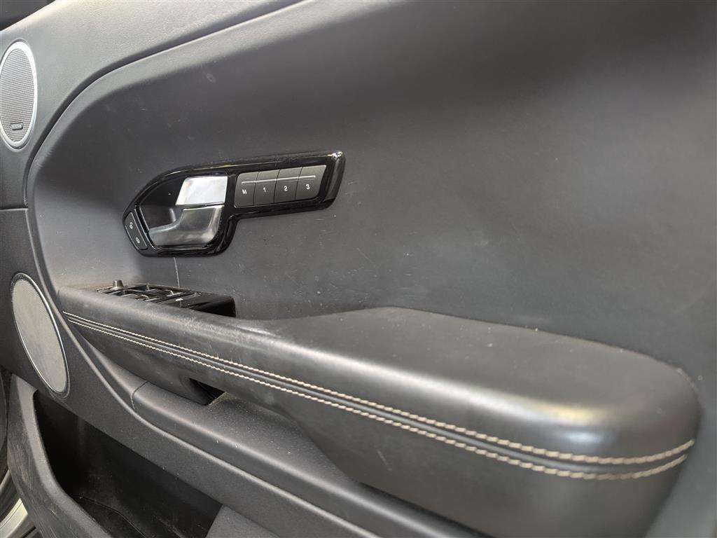 <p>2012 LAND ROVER RANGE ROVER EVOQUE PR-LUX</p>