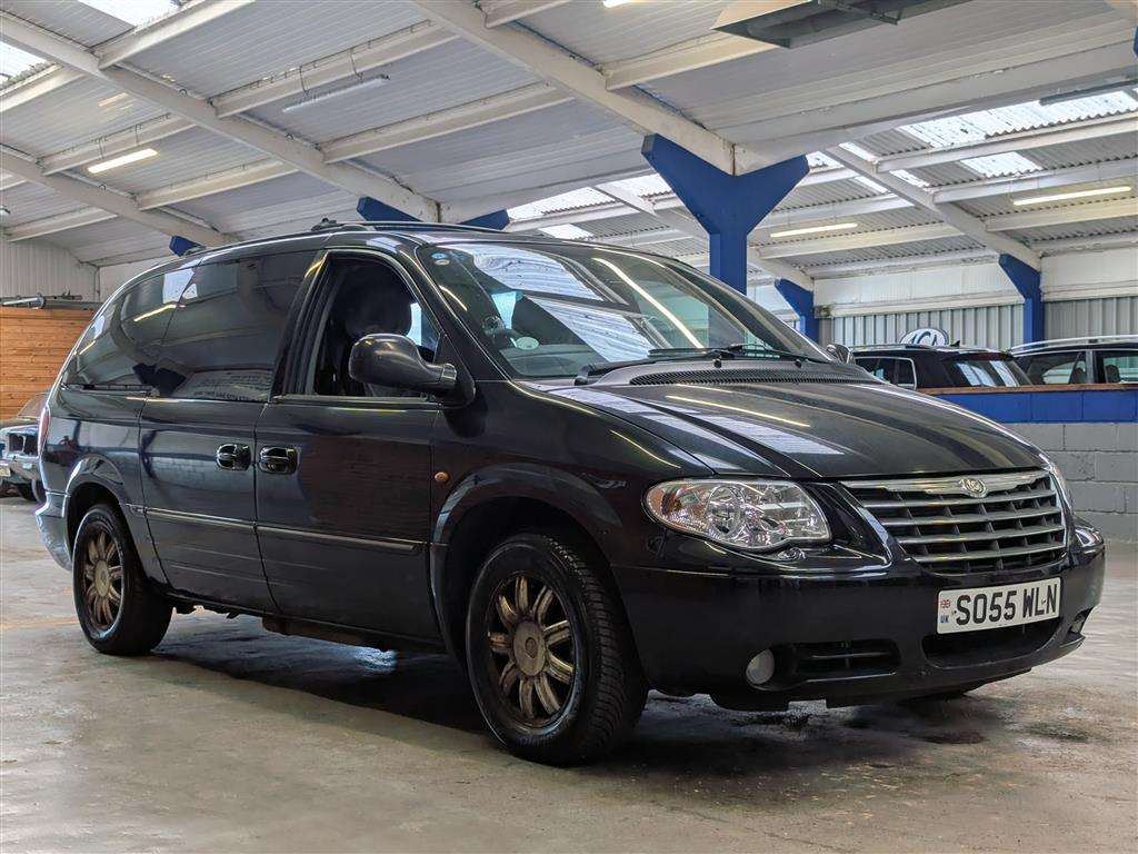 <p>2005 CHRYSLER GRAND VOYAGER LIMITED AUT</p>