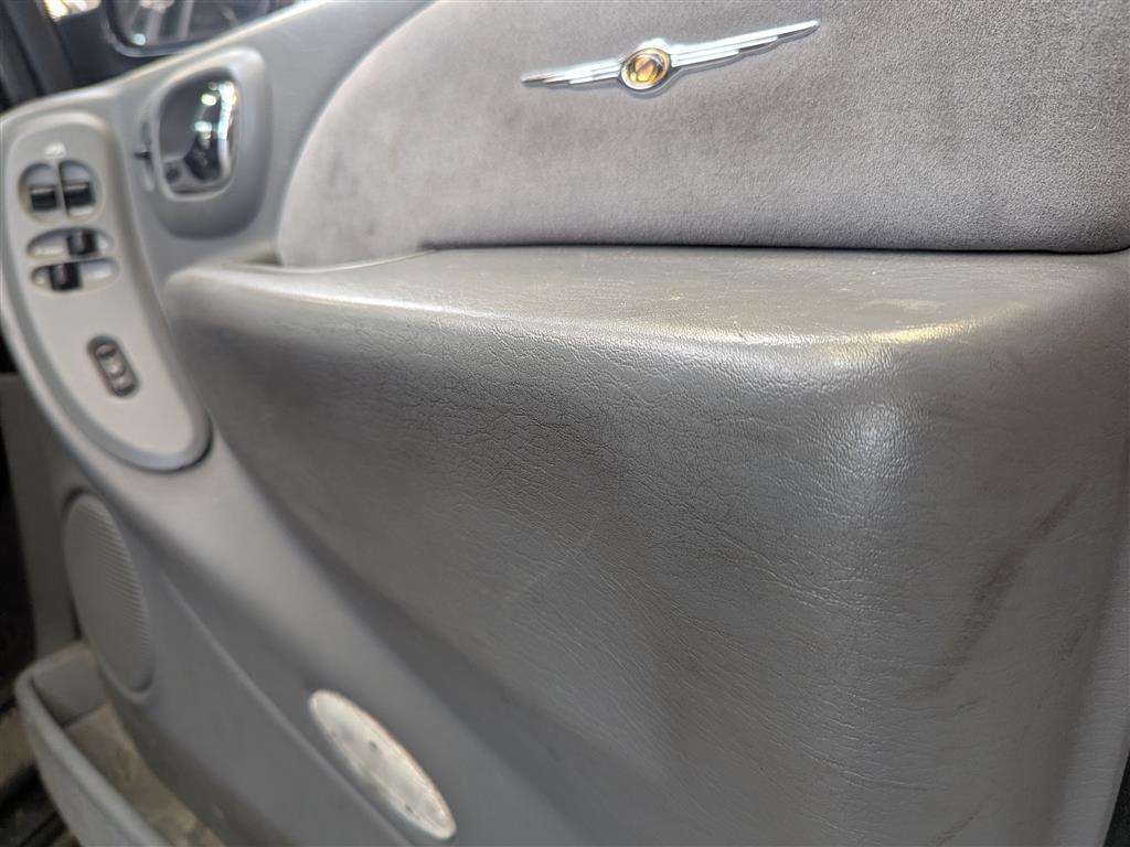 <p>2005 CHRYSLER GRAND VOYAGER LIMITED AUT</p>