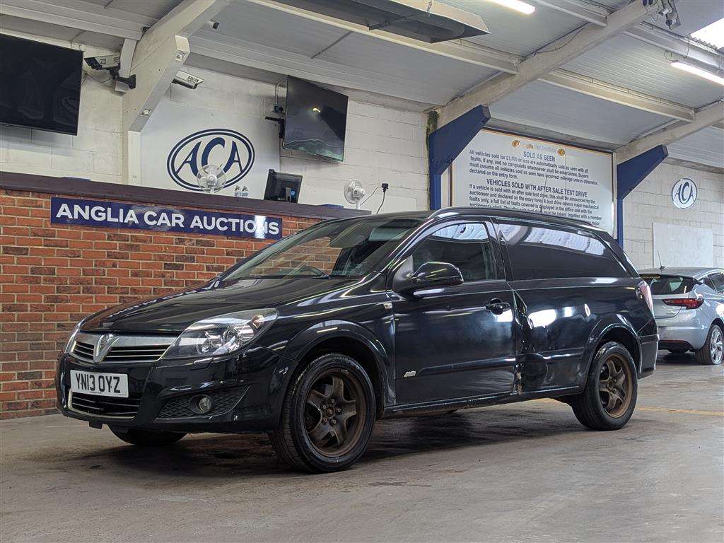 <p>2013 VAUXHALL ASTRA SPORTIVE CDTI</p>