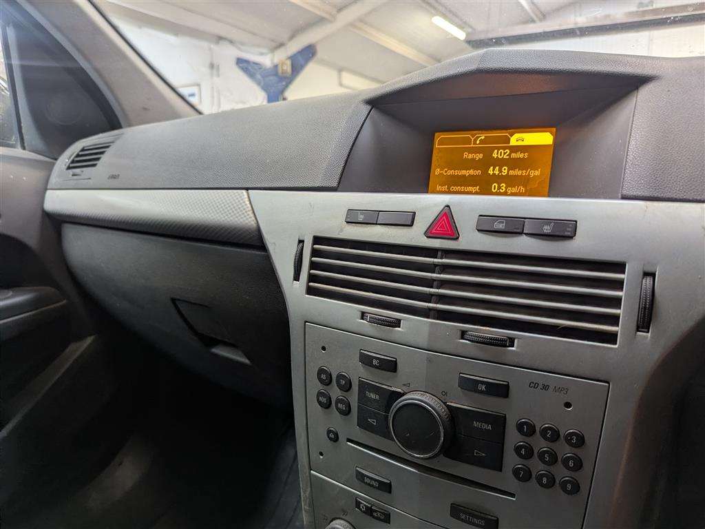 <p>2013 VAUXHALL ASTRA SPORTIVE CDTI</p>