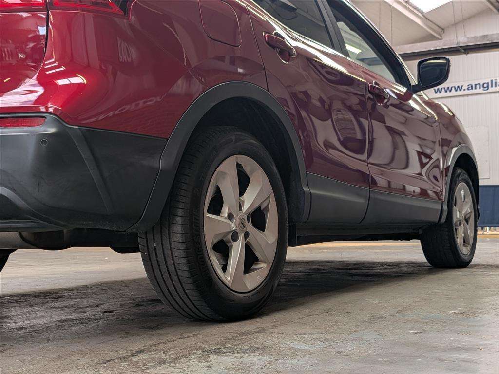 <p>2017 NISSAN QASHQAI ACENTA DCI</p>