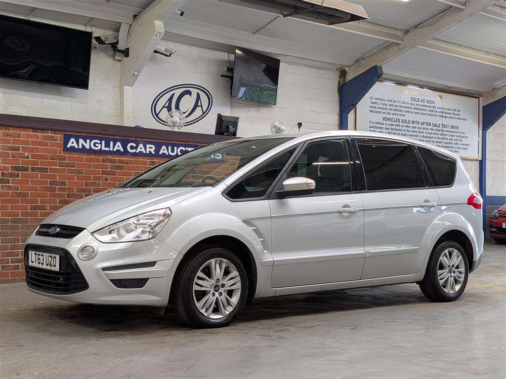 <p>2013 FORD S-MAX ZETEC TDCI 140</p>