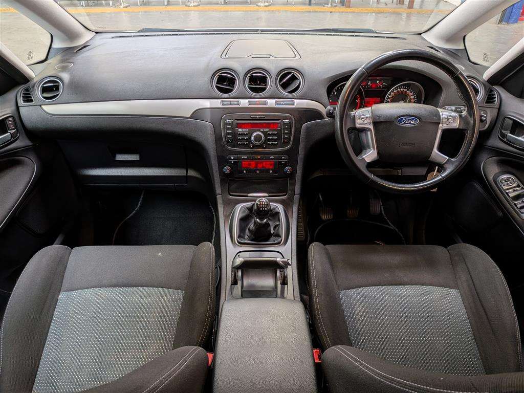 <p>2013 FORD S-MAX ZETEC TDCI 140</p>