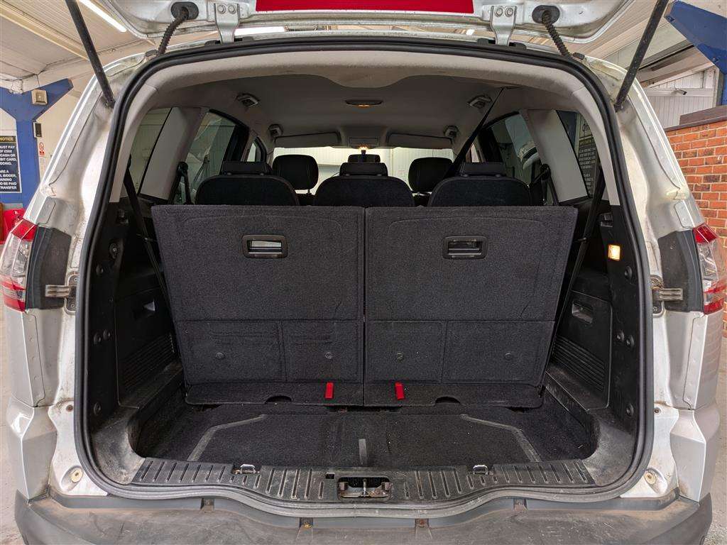 <p>2013 FORD S-MAX ZETEC TDCI 140</p>