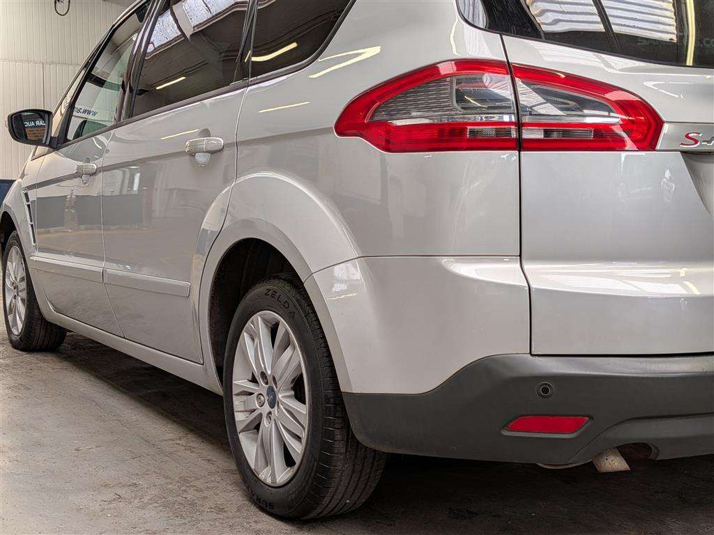 <p>2013 FORD S-MAX ZETEC TDCI 140</p>