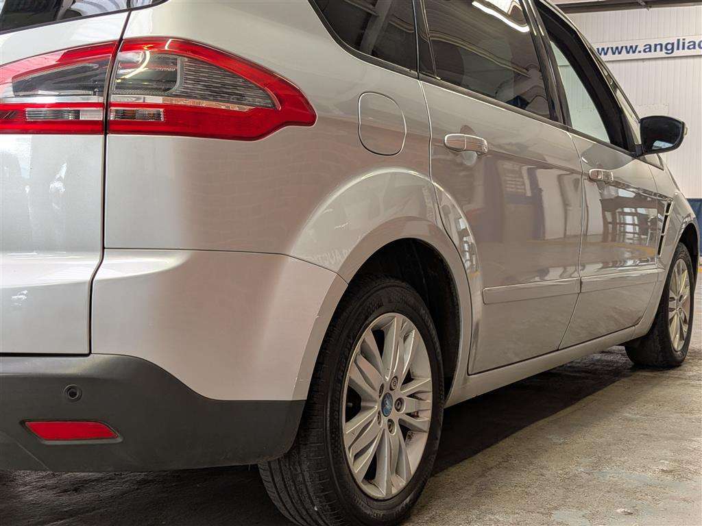 <p>2013 FORD S-MAX ZETEC TDCI 140</p>