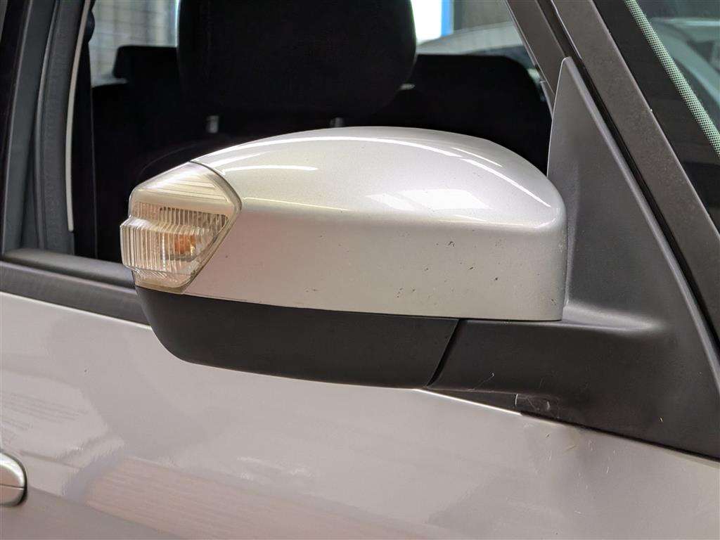 <p>2013 FORD S-MAX ZETEC TDCI 140</p>