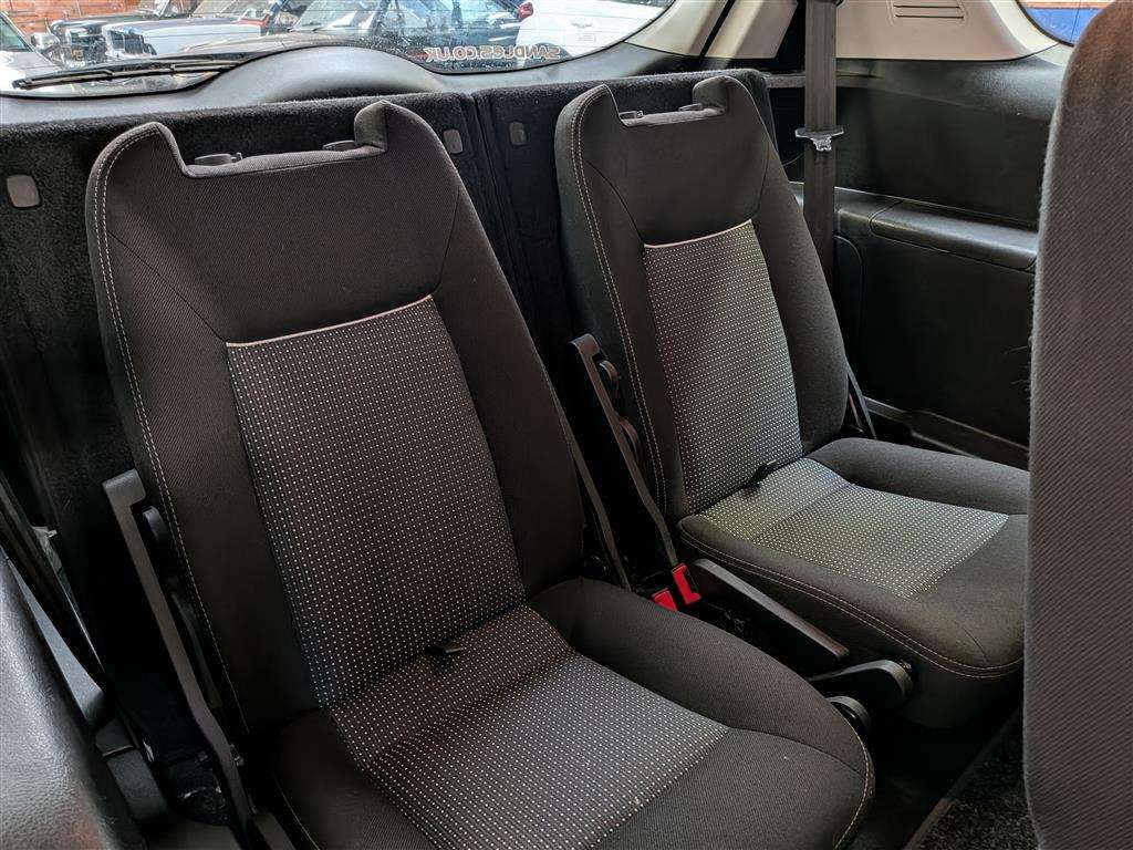 <p>2013 FORD S-MAX ZETEC TDCI 140</p>