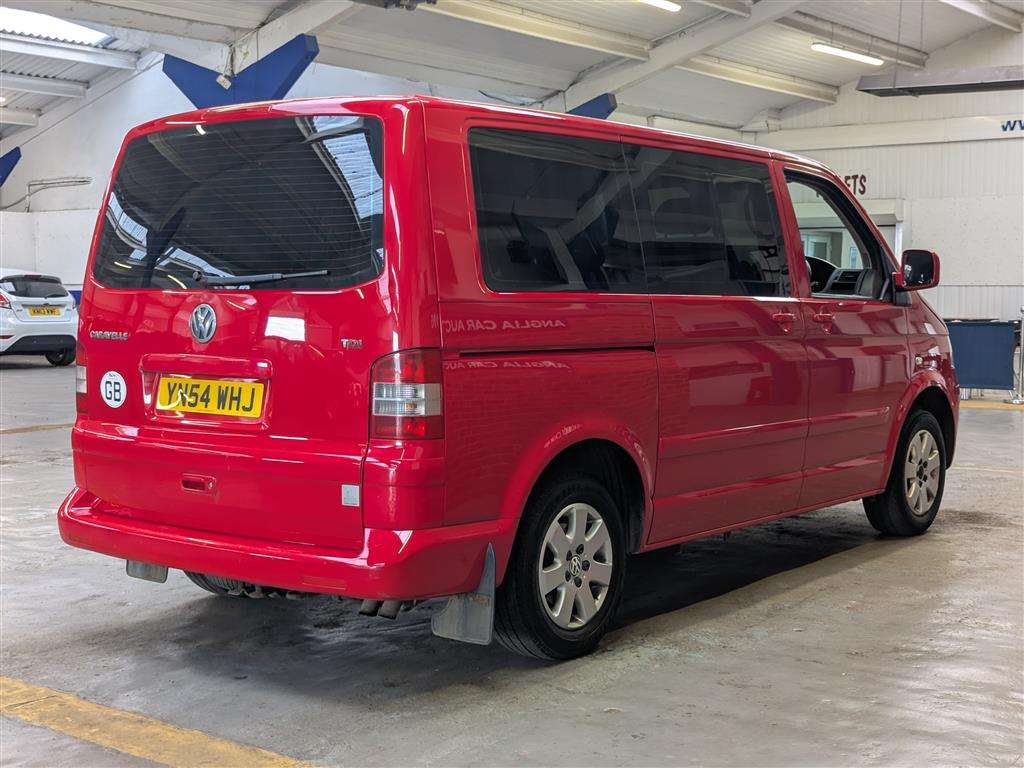 <p>2005 VOLKSWAGEN CARAVELLE SE TDI 130 AUTO</p>
