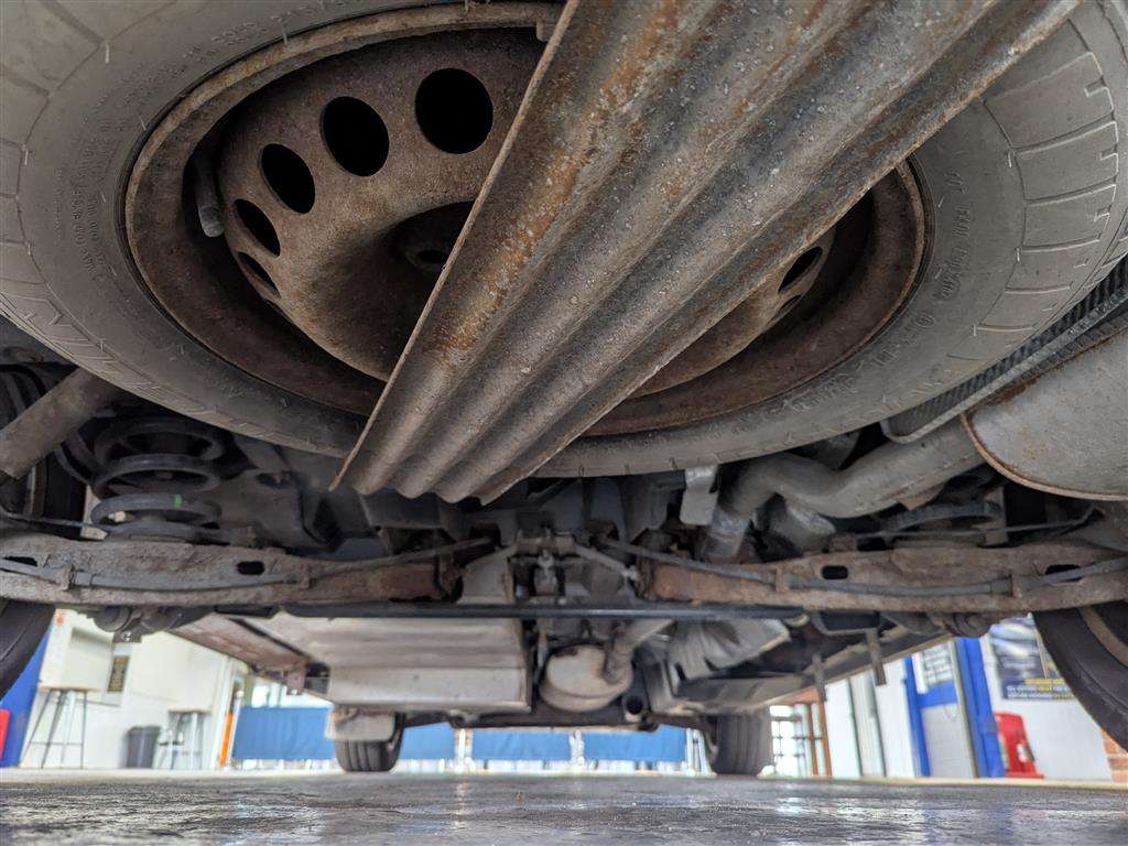 <p>2005 VOLKSWAGEN CARAVELLE SE TDI 130 AUTO</p>