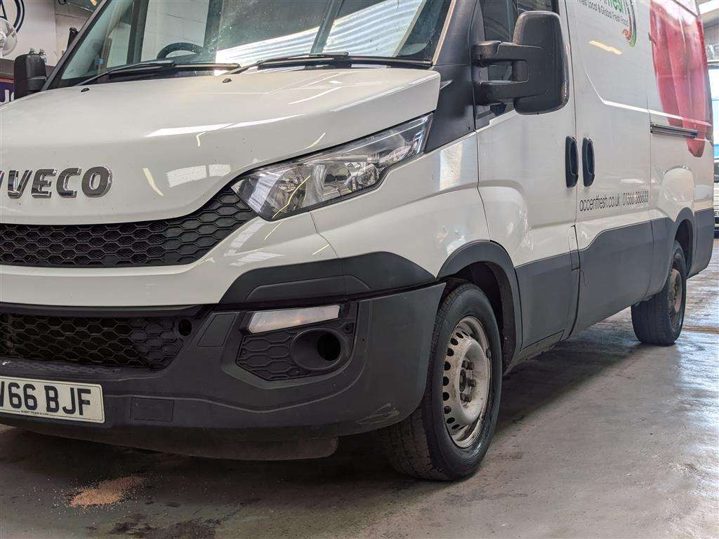 <p>2016 IVECO DAILY 35S13 MWB</p>