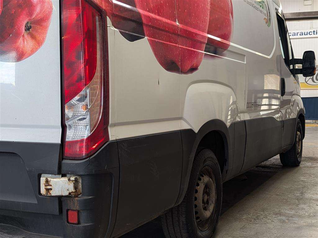<p>2016 IVECO DAILY 35S13 MWB</p>