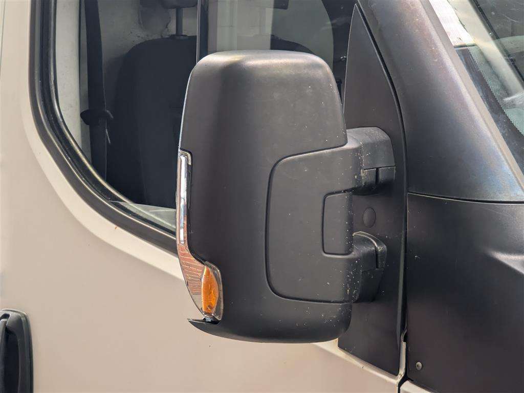 <p>2016 IVECO DAILY 35S13 MWB</p>