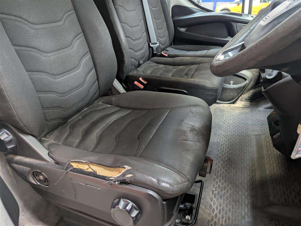 <p>2016 IVECO DAILY 35S13 MWB</p>