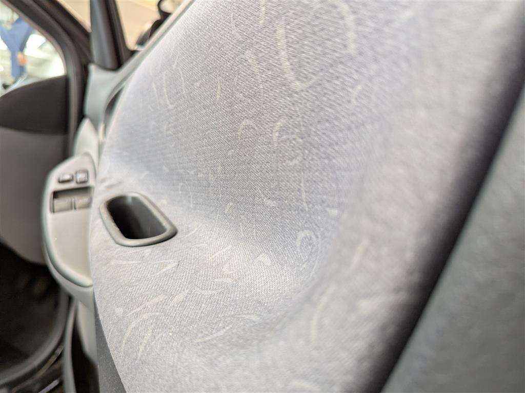 <p>2000 TOYOTA YARIS CDX</p>