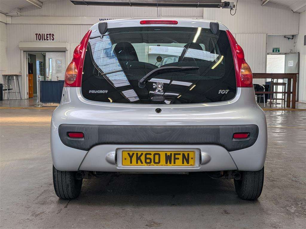 <p>2010 PEUGEOT 107 URBAN</p>